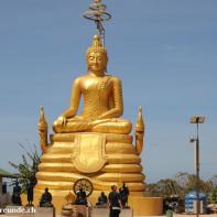 Thailand 2009 Ausflug zum weissen Buddha auf der Insel Phuket 010.jpg